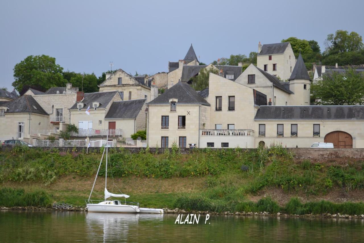 Le Prieure Bed & Breakfast Montsoreau Exterior photo